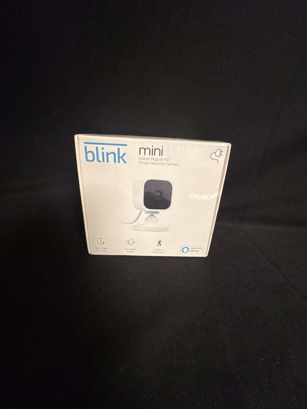 Blink Mini Indoor Plug-In HD Smart Security Camera